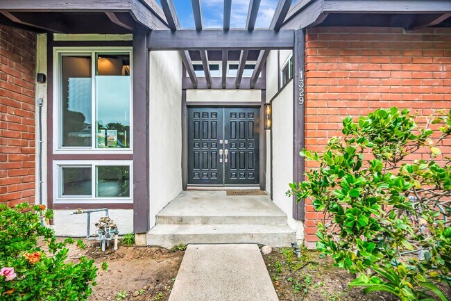 Foto del edificio - 1329 Avenida de Cortez