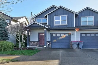 Building Photo - 2050 NW Yohn Ranch Dr
