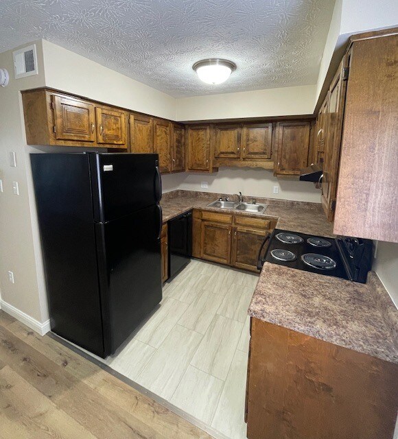 COCINA - 108 Morgan St