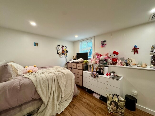 Building Photo - 234 Calumet St