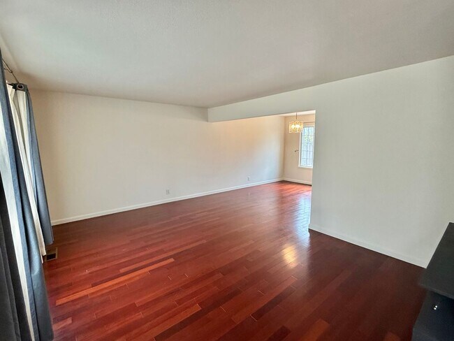 Building Photo - BERRYESSA - Beautiful 2 story home in desi...