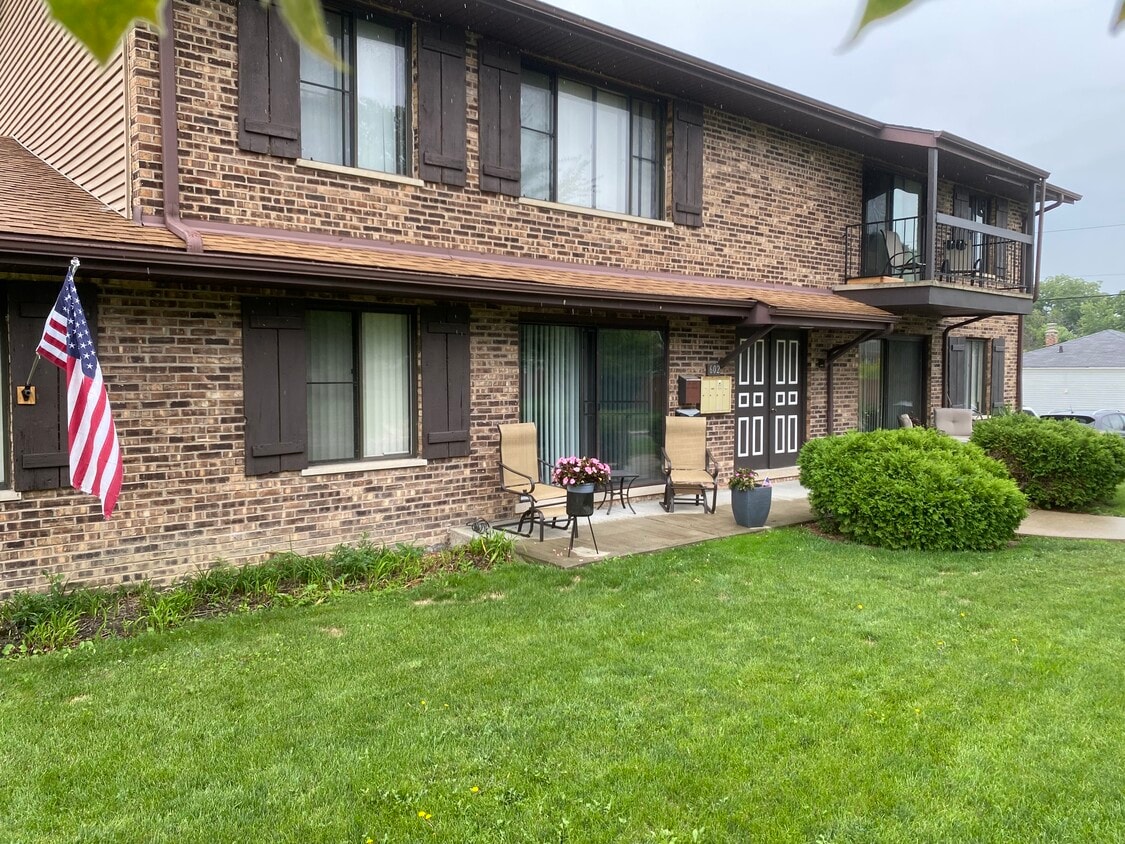 602 S Cass Ave Unit 2west, Westmont, IL 60559 Apartments in Westmont