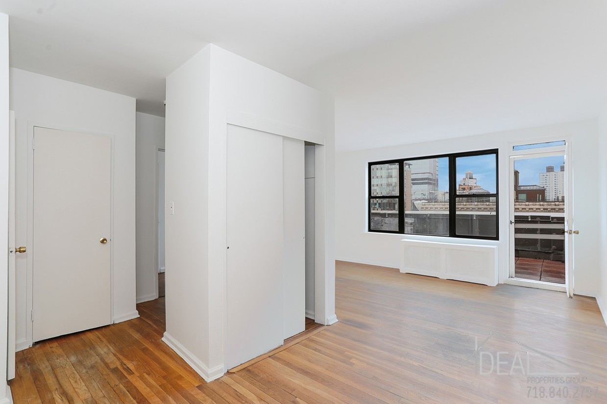 Primary Photo - 789 West End Avenue #PH4R