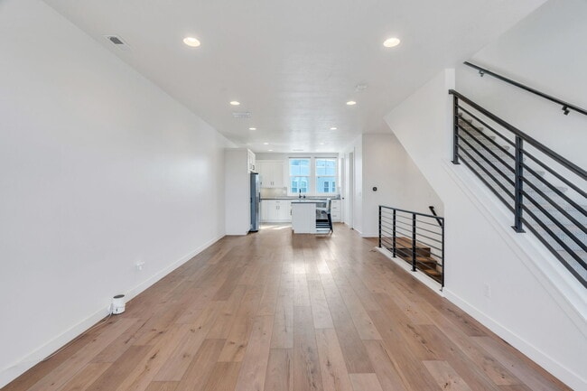 Foto del edificio - 4765 Isla Daybreak Rd