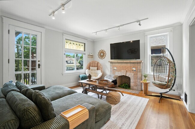 Foto del edificio - 3769 Andrew Ave