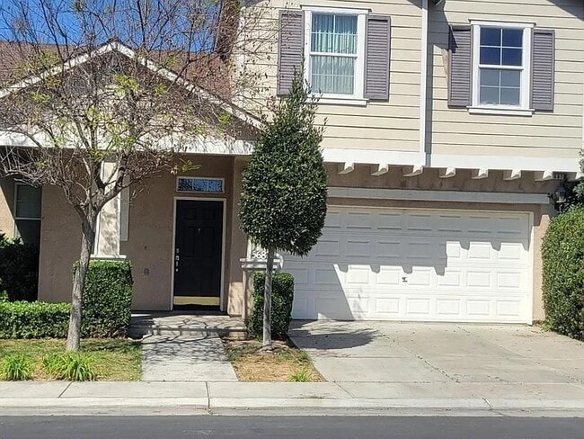 Building Photo - 5687 N Nectarine Way