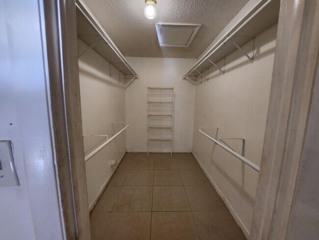 Foto del edificio - 903 NW 79th Terrace
