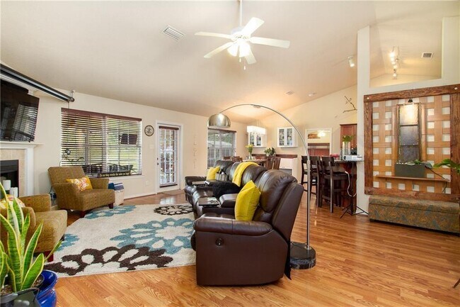 Foto del edificio - 10214 Scott Plantation Dr N