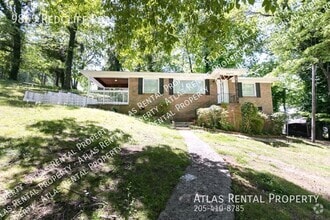 Building Photo - 9865 Redcliff Rd