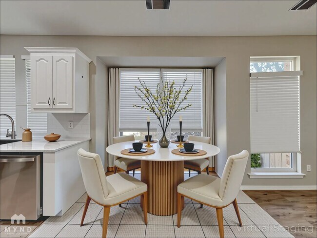 Foto del edificio - 541 Baverton Ln