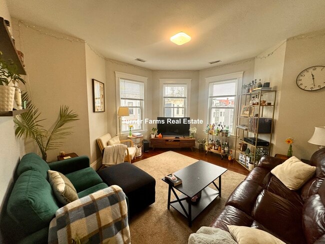 Foto del edificio - 724 Parker St