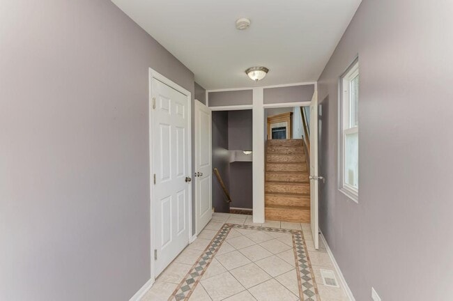 Building Photo - 4320 Odonohue Dr