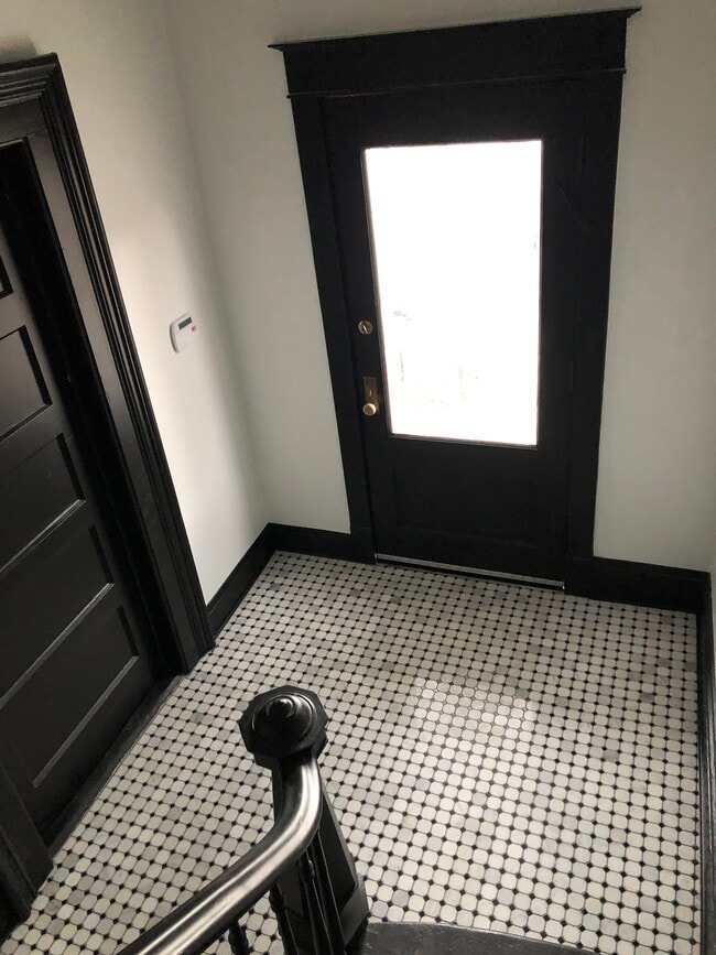 Building Photo - 31 Fargo Ave