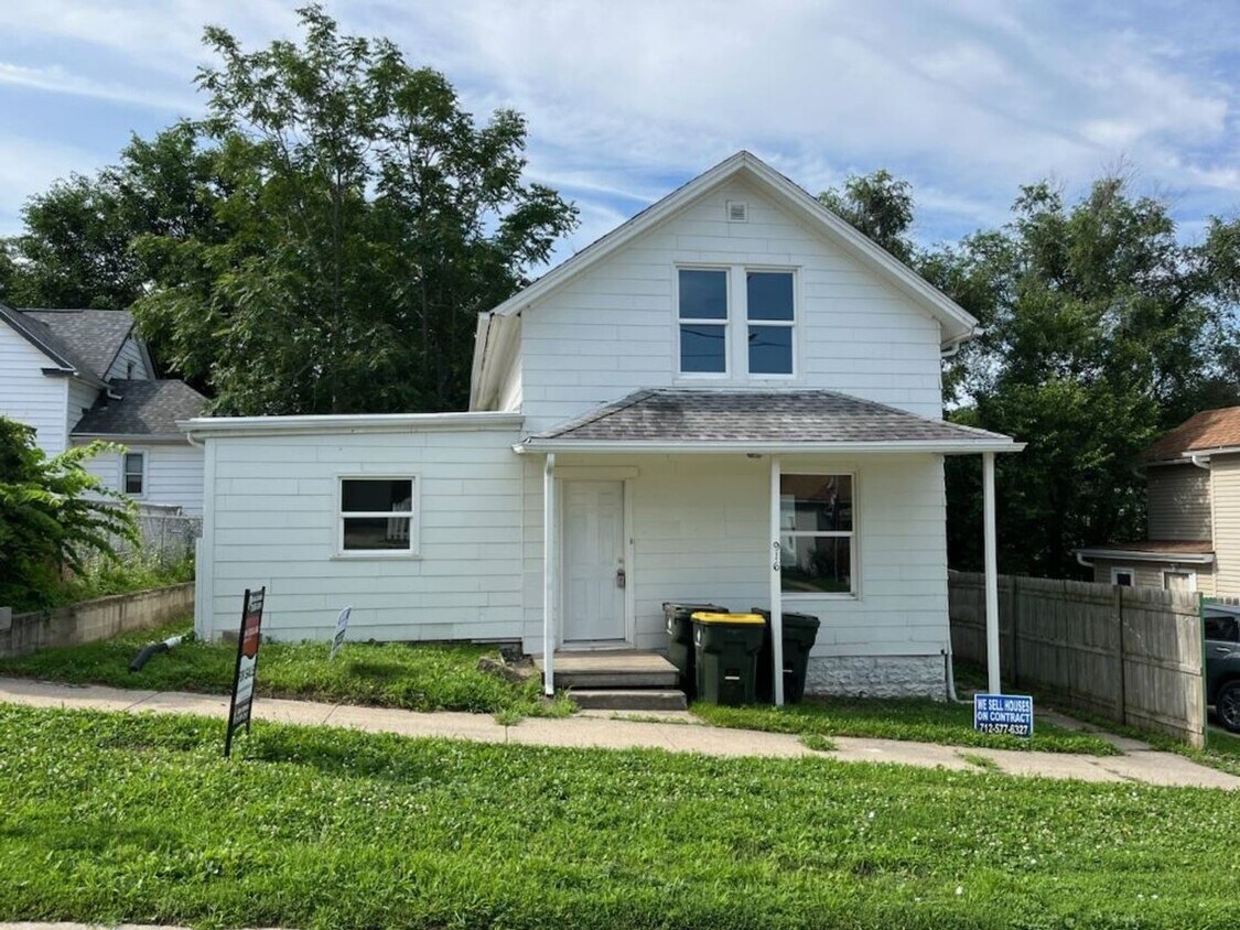 Primary Photo - LEASE TO OWN $1,450 MO