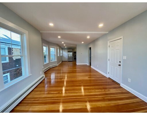 Building Photo - 55 New Ocean St