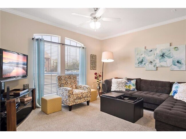 Foto del edificio - River Oaks #605