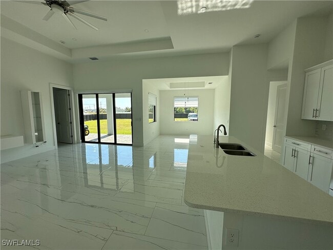 Foto del edificio - 1124 NE 35th Ln