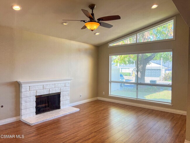 Foto del edificio - 5458 Softwind Wy