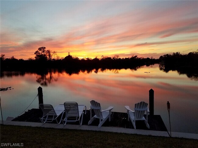 Building Photo - 2301 NE 20th Terrace