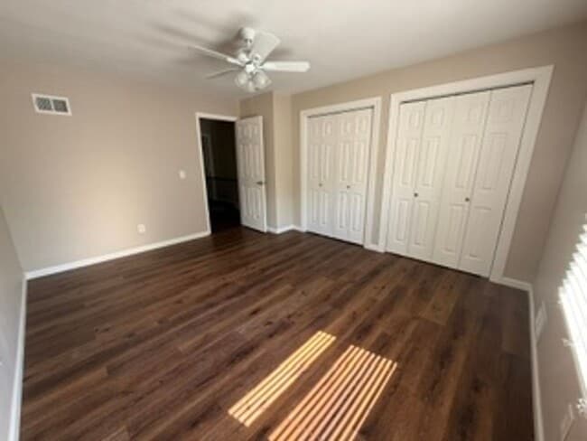 Building Photo - 309 Hawthorne Ct