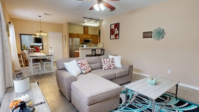 Building Photo - 602 Townplace Dr