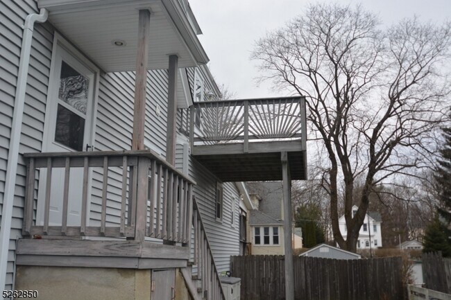 Building Photo - 30 Crater Ave