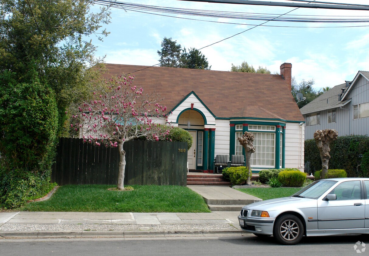 Foto del edificio - 746 Slater St
