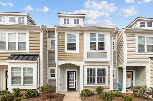 Foto del edificio - 337 Halton Crossing Dr SW