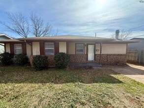 Building Photo - 1407 Hunt St