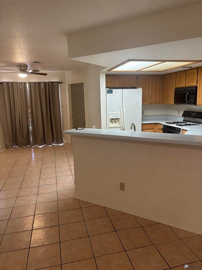 Foto del edificio - 2605 W 12th Pl