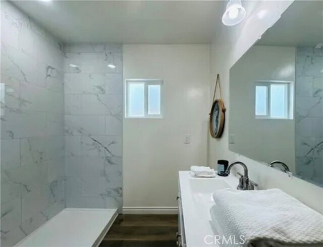 Foto del edificio - 17472 Paine St