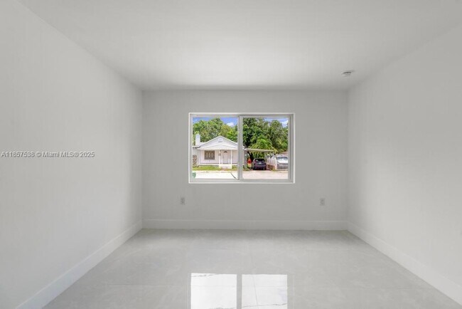 Foto del edificio - 1116 NW 51st Terrace