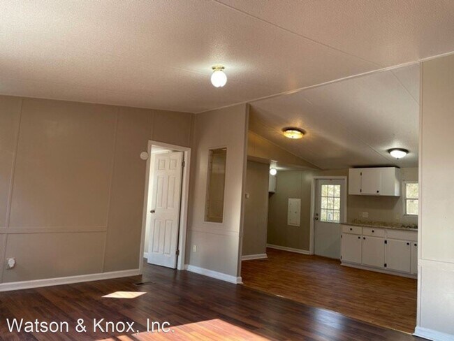 Foto del edificio - 3 br, 2 bath House - 210 Jones Rd