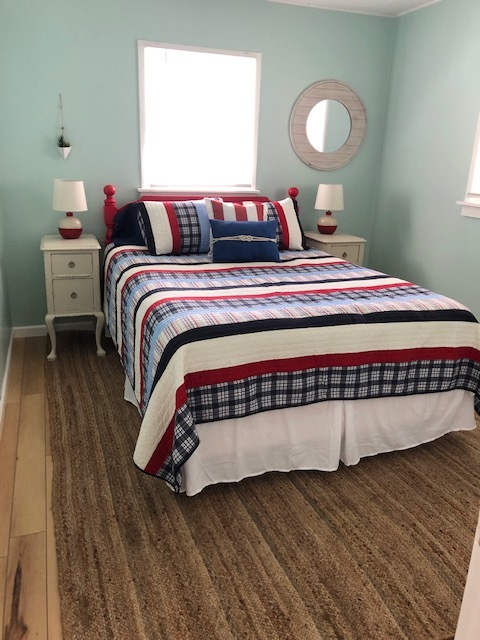 Queen Bed - 1221 Shady Ln