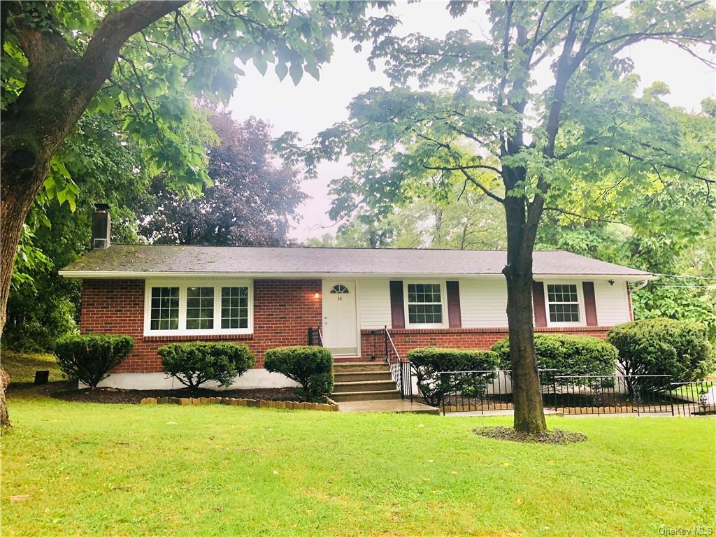 Primary Photo - 14 Echo Ln