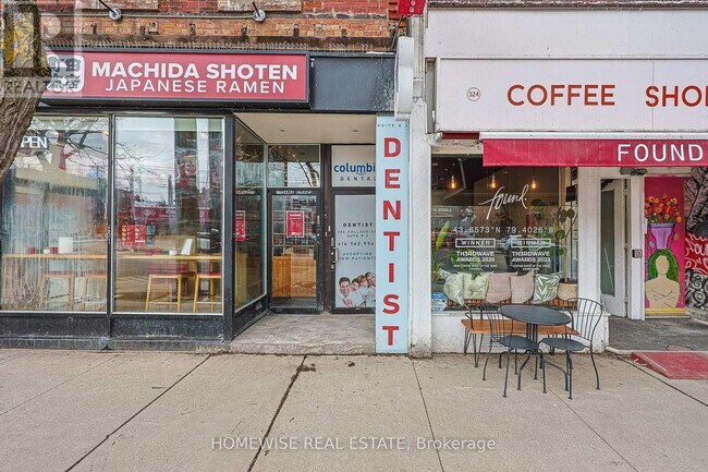 Photo du bâtiment - 326 College St