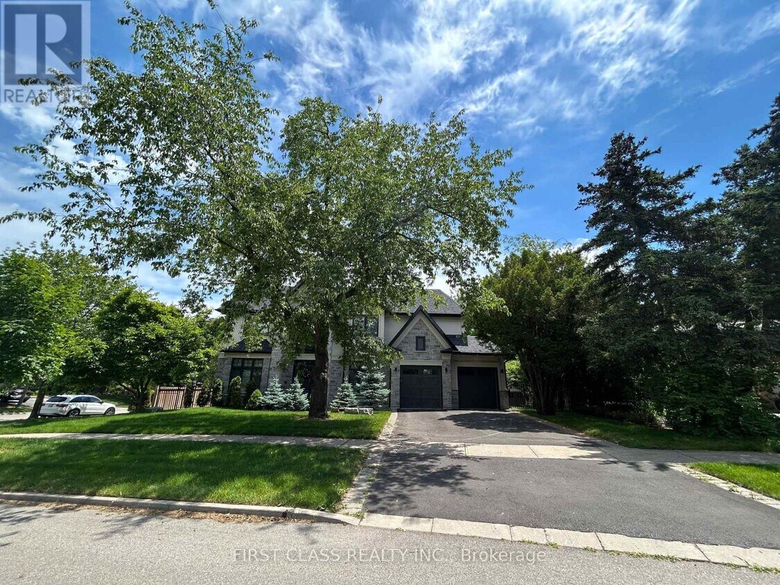 Primary Photo - 2194 Elmhurst Ave