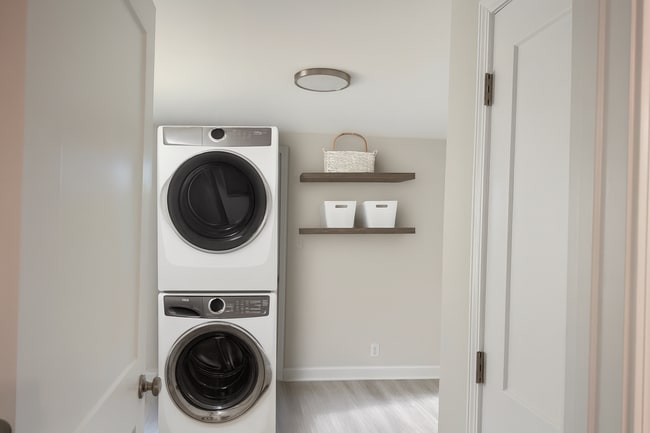 Building Photo - 9304 Legranger Rd