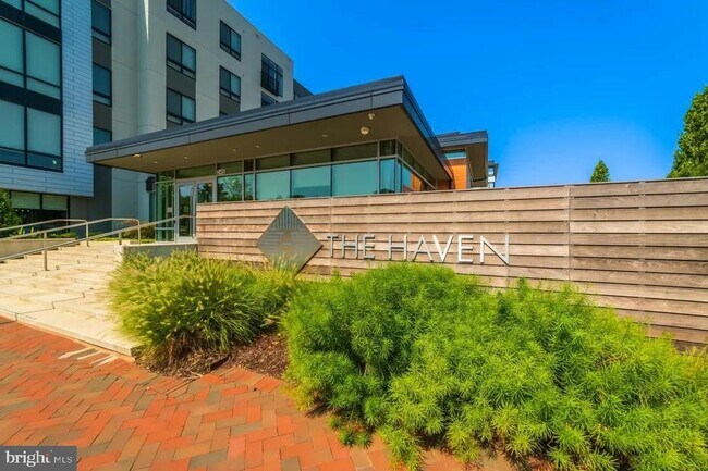 Foto del edificio - 145 Riverhaven Dr