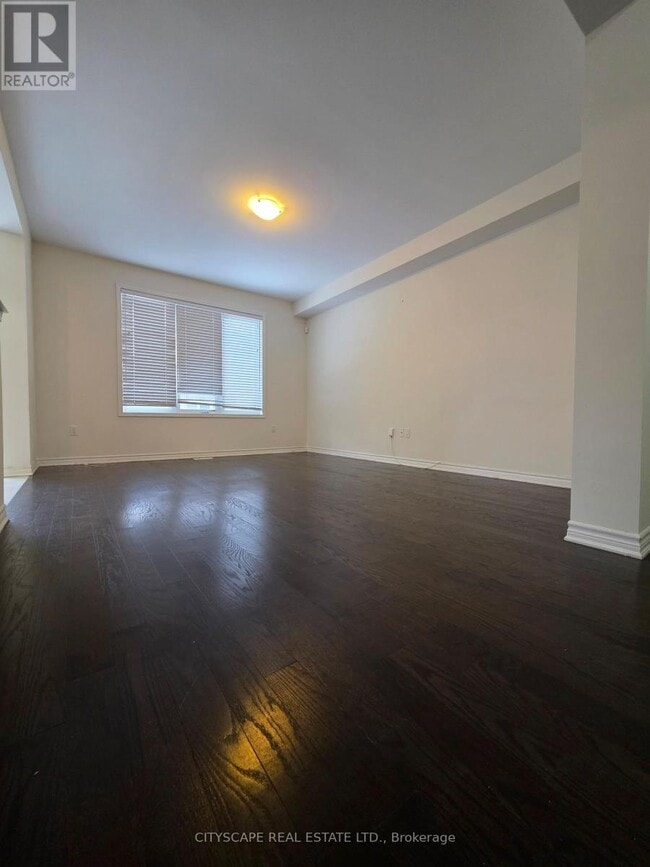 Building Photo - 608 Langholm St