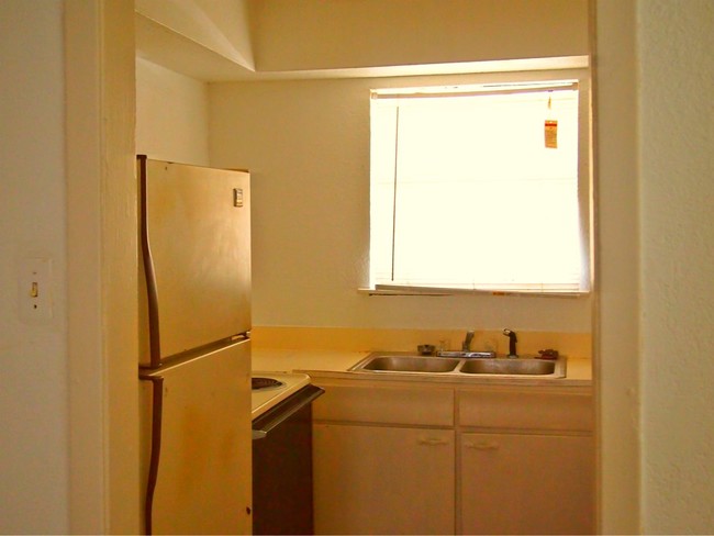 Building Photo - 5107 Browncroft St