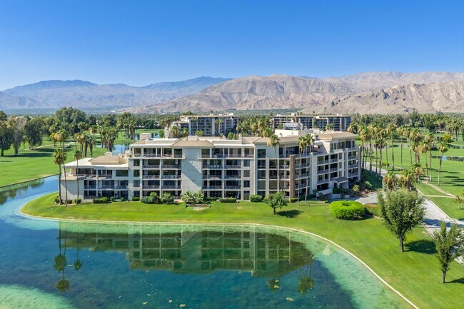 Foto del edificio - 900 Island Dr