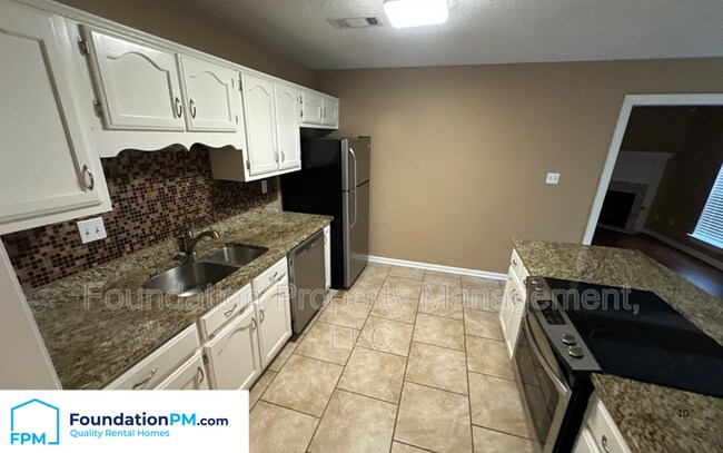 Foto del edificio - 9375 Club Walk Ct
