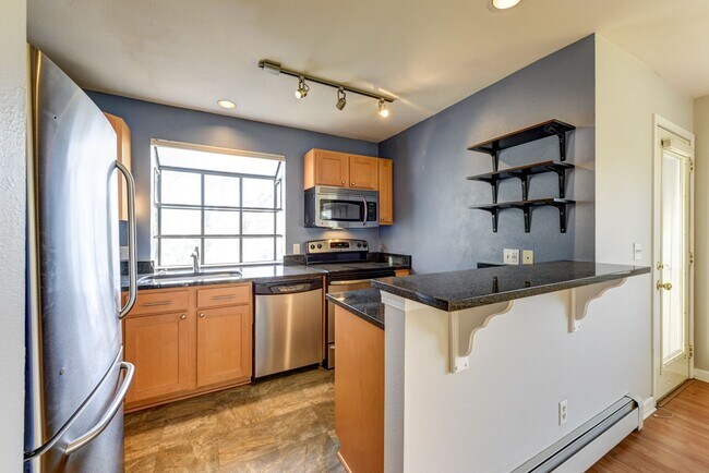 Photo - 2 Bedroom 2 Bath End Unit Condo with covered parking!