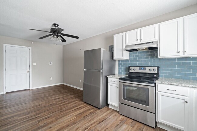 Foto del edificio - Two Bedroom Apartment in Tech Terrace