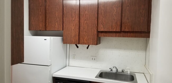 Foto del edificio - 30 Gardner Rd