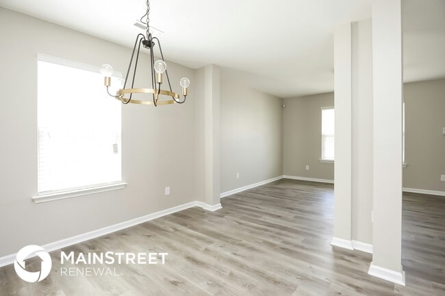 Foto del edificio - 6619 Glenville Dr
