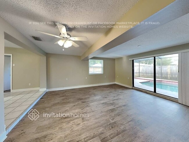 Building Photo - 1856 Greenhill Dr