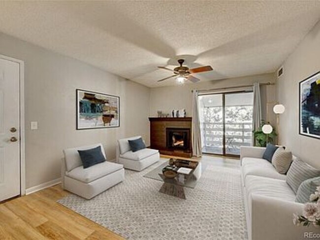 Building Photo - 3121 S Tamarac Dr