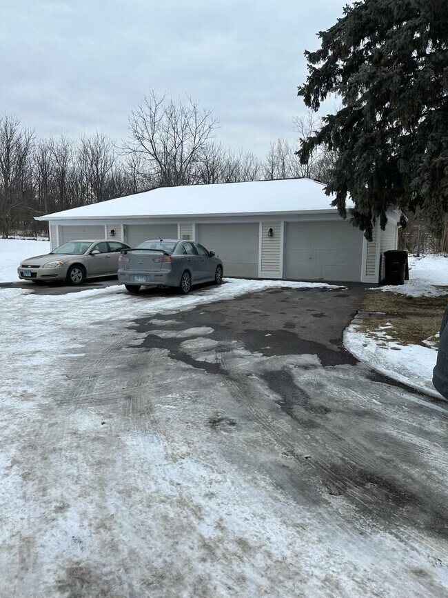 Foto del edificio - 921 Sunset Ridge Dr